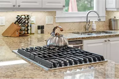 9395 Stoney Ridge Lane, Alpharetta, GA 30022 - Photo 8