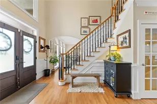 9395 Stoney Ridge Ln, Alpharetta, GA 30022 - Photo 4