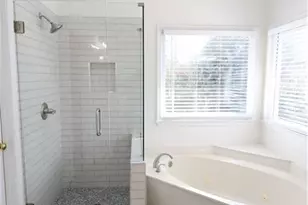 1056 Oak Hollow Ct, Lawrenceville, GA 30043 - Photo 12