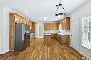 3805 Jones Creek Dr, Buford, GA 30519 - Photo 2