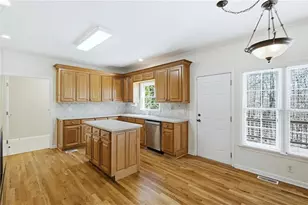 3805 Jones Creek Dr, Buford, GA 30519 - Photo 16