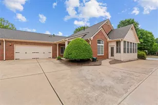 1001 Haven Cir, Douglasville, GA 30135 - Photo 4