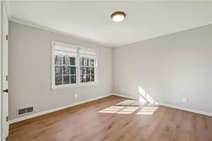 5189 Hidden Branches Cir, Dunwoody, GA 30338 - Photo 20