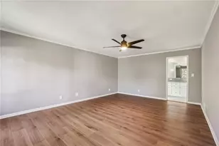 5189 Hidden Branches Cir, Dunwoody, GA 30338 - Photo 16