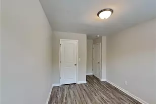 309 Ashigan St, Union City, GA 30291 - Photo 8