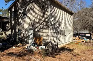 2857 Cherokee Cove, Stone Mountain, GA 30087 - Photo 4