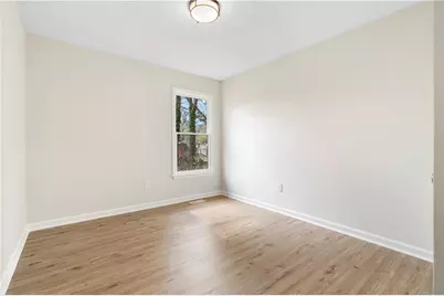 323 Lumpkin Street, Winder, GA 30680 - Photo 22