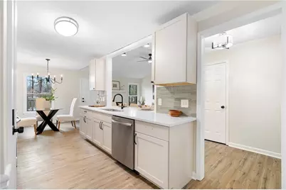 323 Lumpkin Street, Winder, GA 30680 - Photo 10