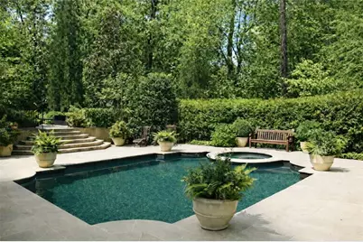 675 W Paces Ferry Road NW #10, Atlanta, GA 30327 - Photo 2