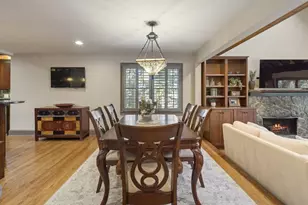 6402 Lakeview Dr, Buford, GA 30518 - Photo 12