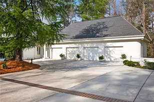 230 N Chambord Dr NW, Atlanta, GA 30327 - Photo 54