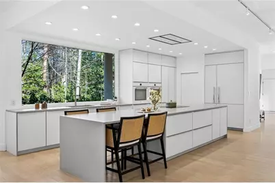 230 N Chambord Drive NW, Atlanta, GA 30327 - Photo 12