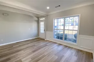 325 Pintail Ct, Suwanee, GA 30024 - Photo 4