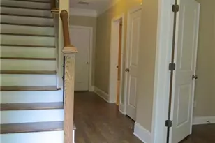 131 W Ridge Way, Roswell, GA 30076 - Photo 2