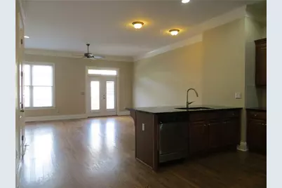 131 W Ridge Way, Roswell, GA 30076 - Photo 2