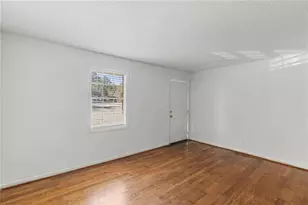 3882 Parklane Dr, Clarkston, GA 30021 - Photo 4