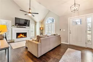 7665 Brentwood Ct, Cumming, GA 30040 - Photo 4