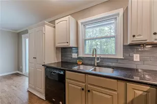 2396 Elmwood Cir SE, Smyrna, GA 30080 - Photo 18