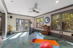 33 Cliftwood Dr, Atlanta, GA 30328 - Photo 44