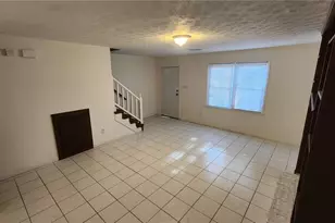 631 Hunting Creek Ln SE, Conyers, GA 30013 - Photo 2