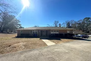 4421 Lynn Dr, Powder Springs, GA 30127 - Photo 1