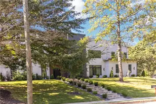 2824 Ashford Rd NE, Brookhaven, GA 30319 - Photo 10