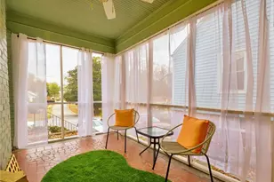 1074 Jefferson Ave, East Point, GA 30344 - Photo 12