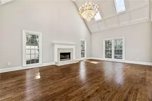 1850 Windsor Wood Dr, Roswell, GA 30075 - Photo 2