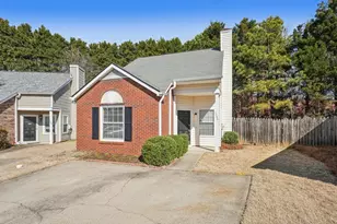 1346 Yorkshire Ln, Woodstock, GA 30188 - Photo 1