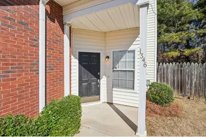 1346 Yorkshire Lane, Woodstock, GA 30188 - Photo 2