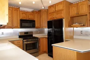 5663 Myrtle Creek Ct, Norcross, GA 30093 - Photo 2