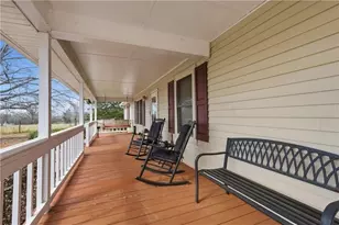 298 Trestle Rd, Locust Grove, GA 30248 - Photo 4