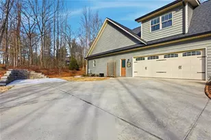 7671 Fern Ln, Lula, GA 30554 - Photo 6