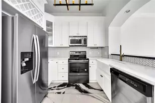 3445 Stratford Rd NE, Atlanta, GA 30326 - Photo 6