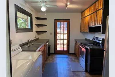 1975 Clearwater Drive SE, Marietta, GA 30067 - Photo 4