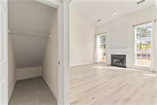 915 Wendlebury Ct, Alpharetta, GA 30004 - Photo 18