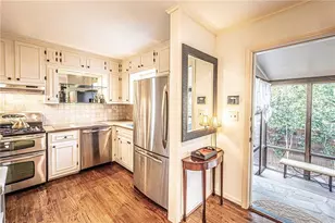 205 Old Ivy Rd NE, Atlanta, GA 30342 - Photo 12