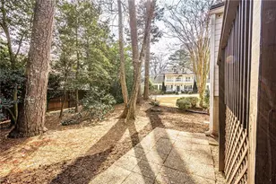 205 Old Ivy Rd NE, Atlanta, GA 30342 - Photo 6