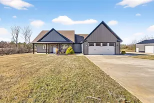 10 Last St, Moreland, GA 30259 - Photo 2