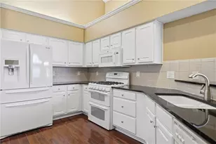 601 Sweet Apple Cir, Alpharetta, GA 30004 - Photo 26