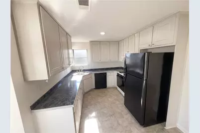 4037 Meadow Glen Way, Fairburn, GA 30213 - Photo 2