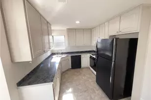 4037 Meadow Glen Way, Fairburn, GA 30213 - Photo 2