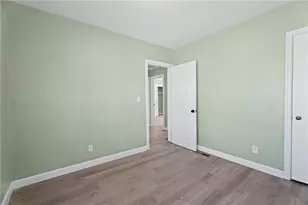 871 Spring Valley Dr, Forest Park, GA 30297 - Photo 20