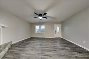 2513 Mistletoe Ln, Snellville, GA 30039 - Photo 2