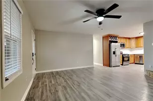 2513 Mistletoe Ln, Snellville, GA 30039 - Photo 4