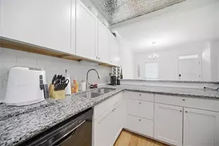 2215 Spring Walk Ct, Atlanta, GA 30341 - Photo 12