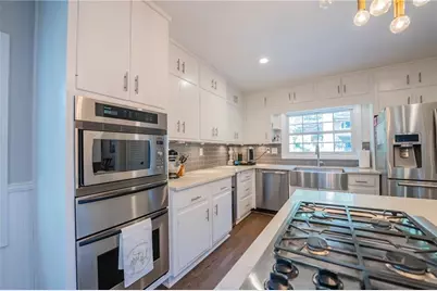 1210 Lenox Circle NE, Atlanta, GA 30306 - Photo 6