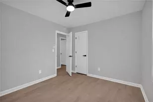 4592 Garden Hills Dr, Stone Mountain, GA 30083 - Photo 22