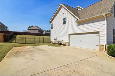 1515 Highland Creek Drive, Monroe, GA 30656 - Photo 6