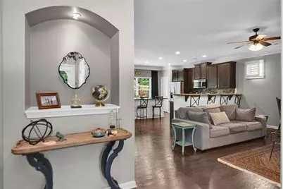 307 Lakeside Lane, Woodstock, GA 30188 - Photo 2